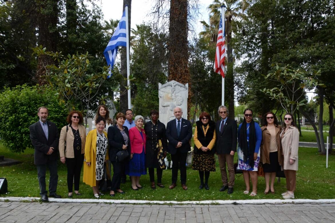 340089282_954190315935058_222228124337006318_n